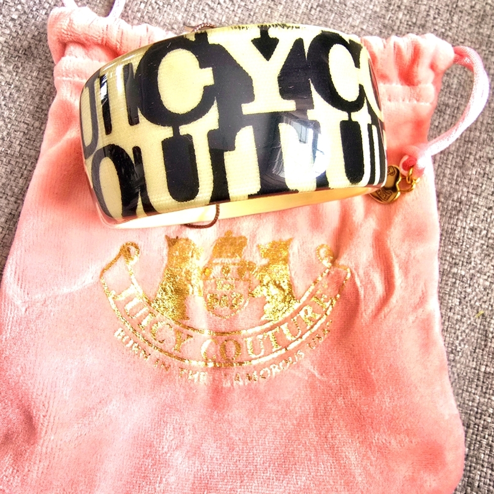 NEW! Juicy Couture Black and Cream Bangle